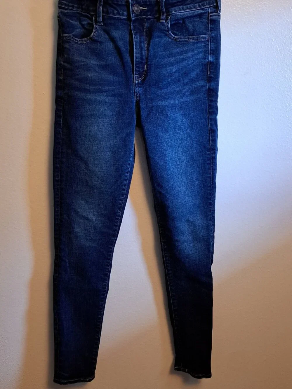 American Eagle Super Stretch Hi-Rise Jegging With Embroidered Pockets - Picture 3 of 9